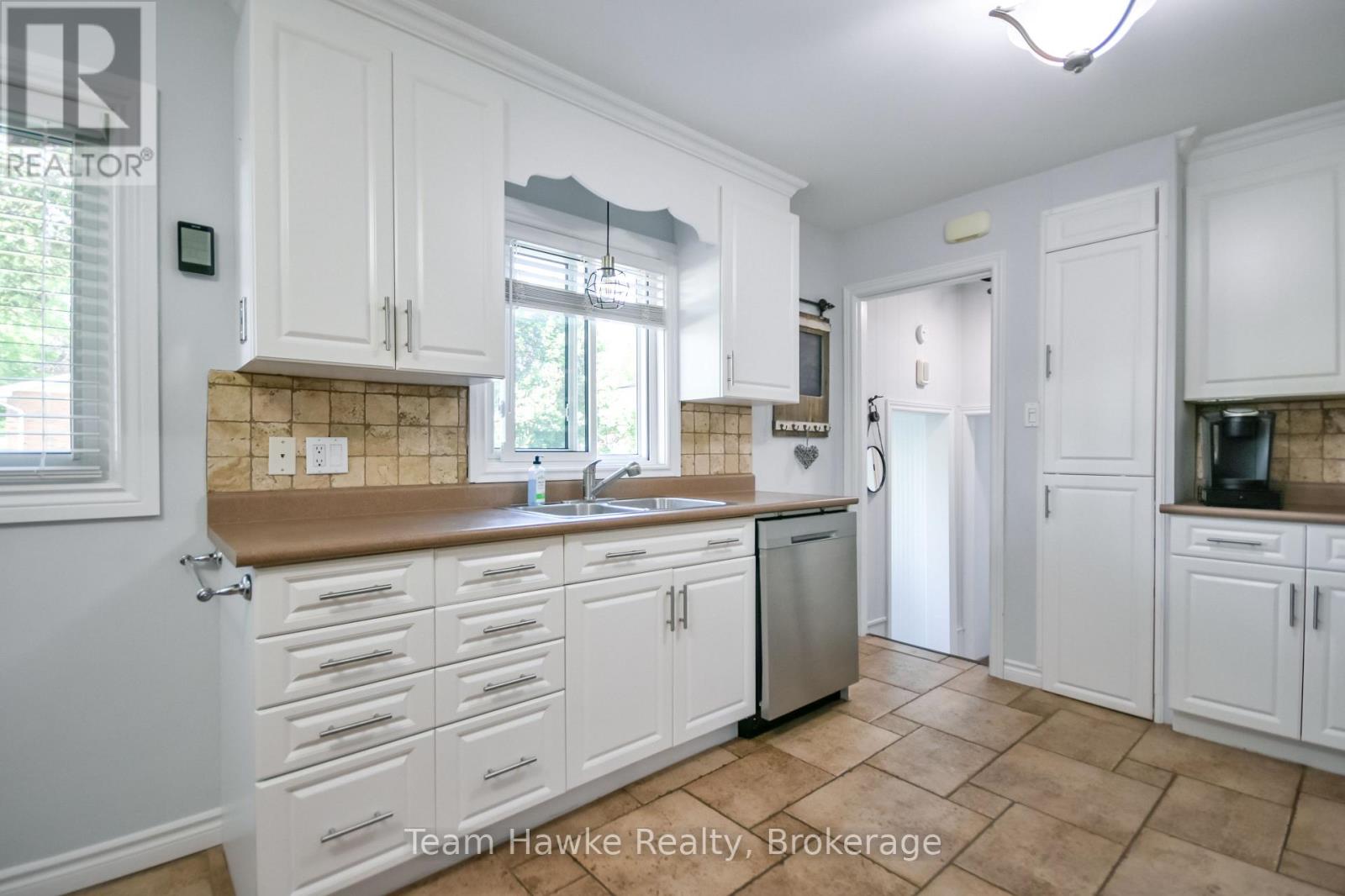 25 Lucy Street, Penetanguishene, Ontario  L9M 1K7 - Photo 21 - S13697012