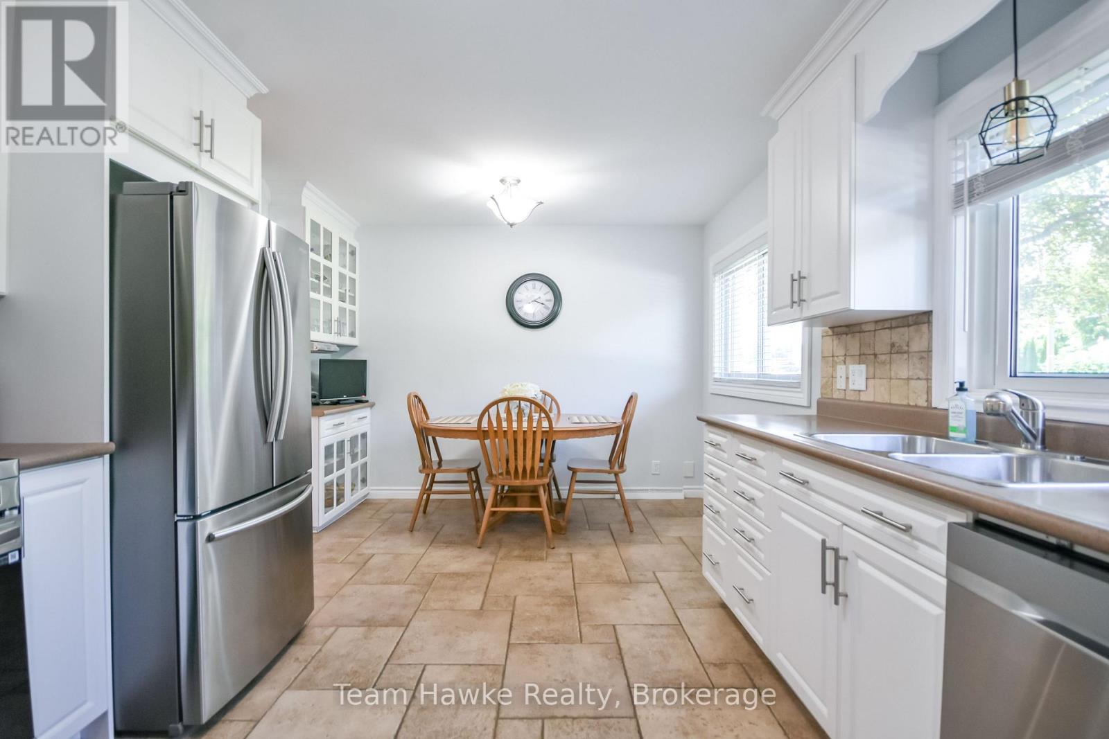 25 Lucy Street, Penetanguishene, Ontario  L9M 1K7 - Photo 25 - S13697012
