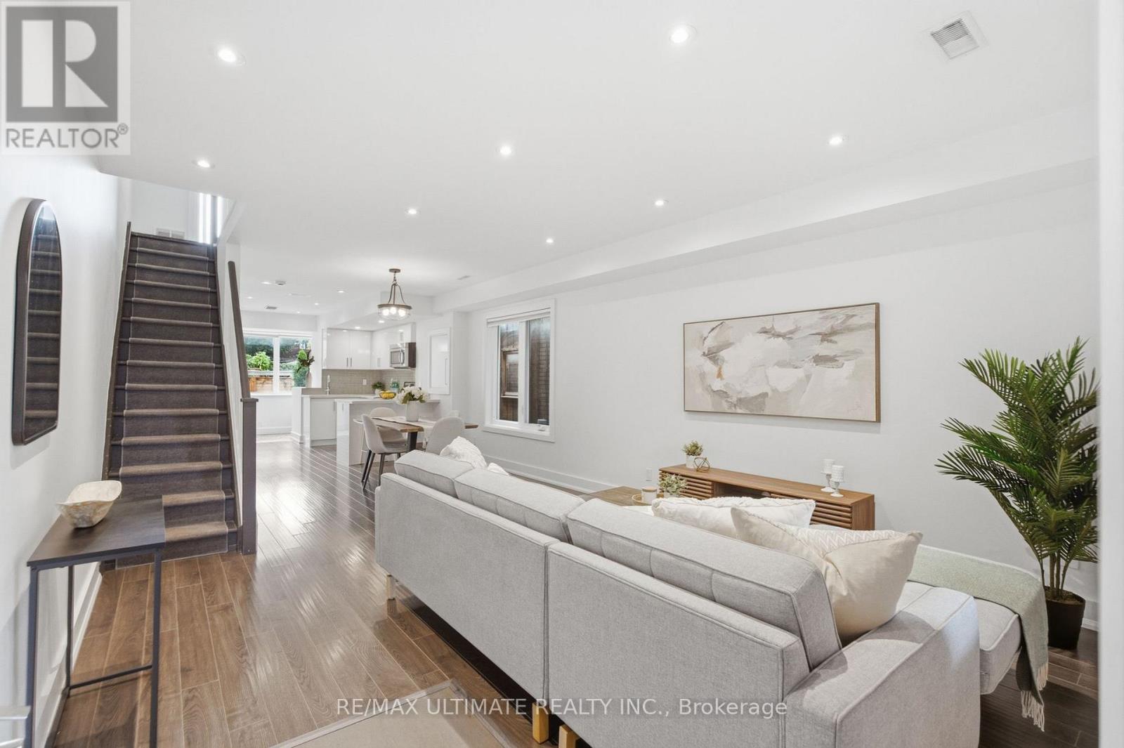305 Winona Drive, Toronto, Ontario  M6C 3S8 - Photo 3 - C13696966