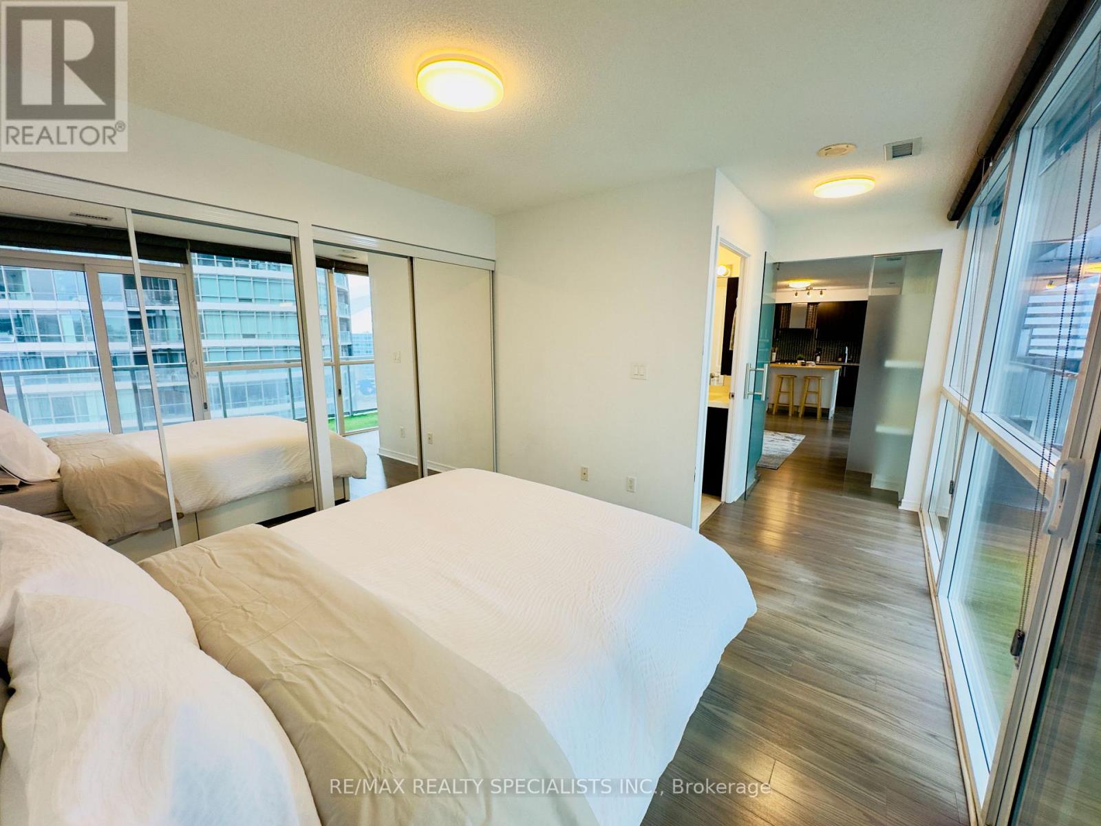 1007 - 352 Front Street, Toronto, Ontario  M5V 1B5 - Photo 15 - C13697112
