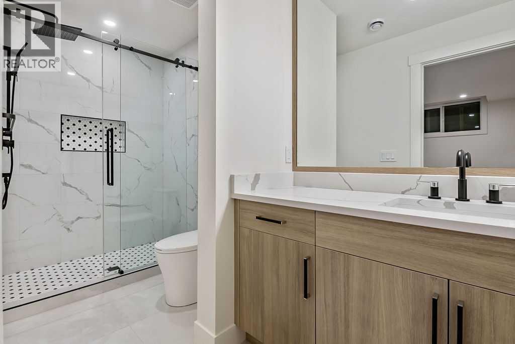 712 Bridge Crescent NE, Calgary, Alberta  T2E 5B5 - Photo 35 - A2288587