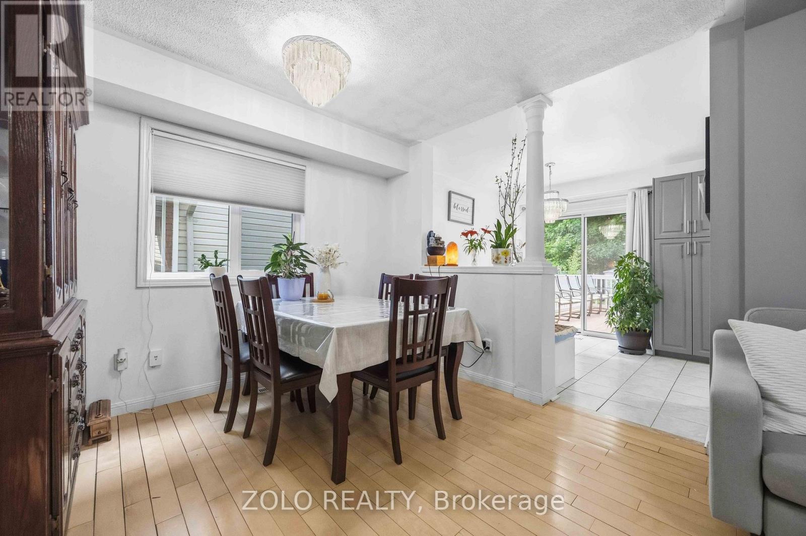 82 Piperbrook Crescent, Toronto, Ontario  M1E 5G9 - Photo 7 - E13696888