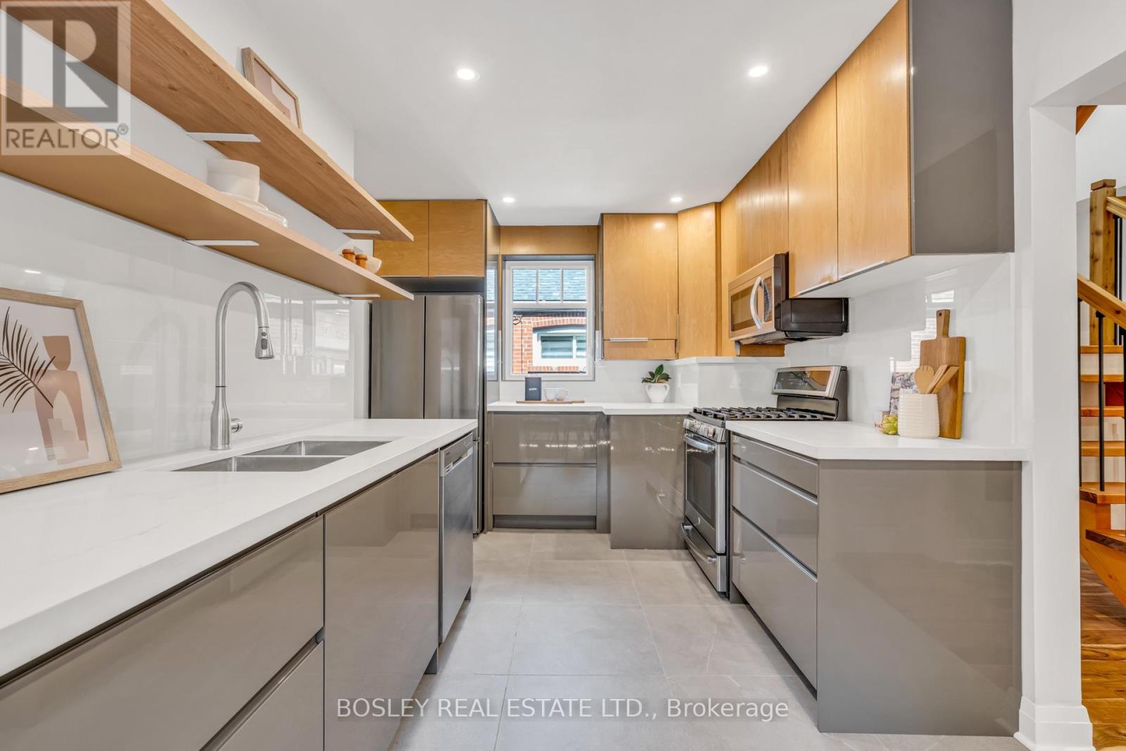 55 Presley Avenue, Toronto, Ontario  M1L 3P4 - Photo 11 - E13696970