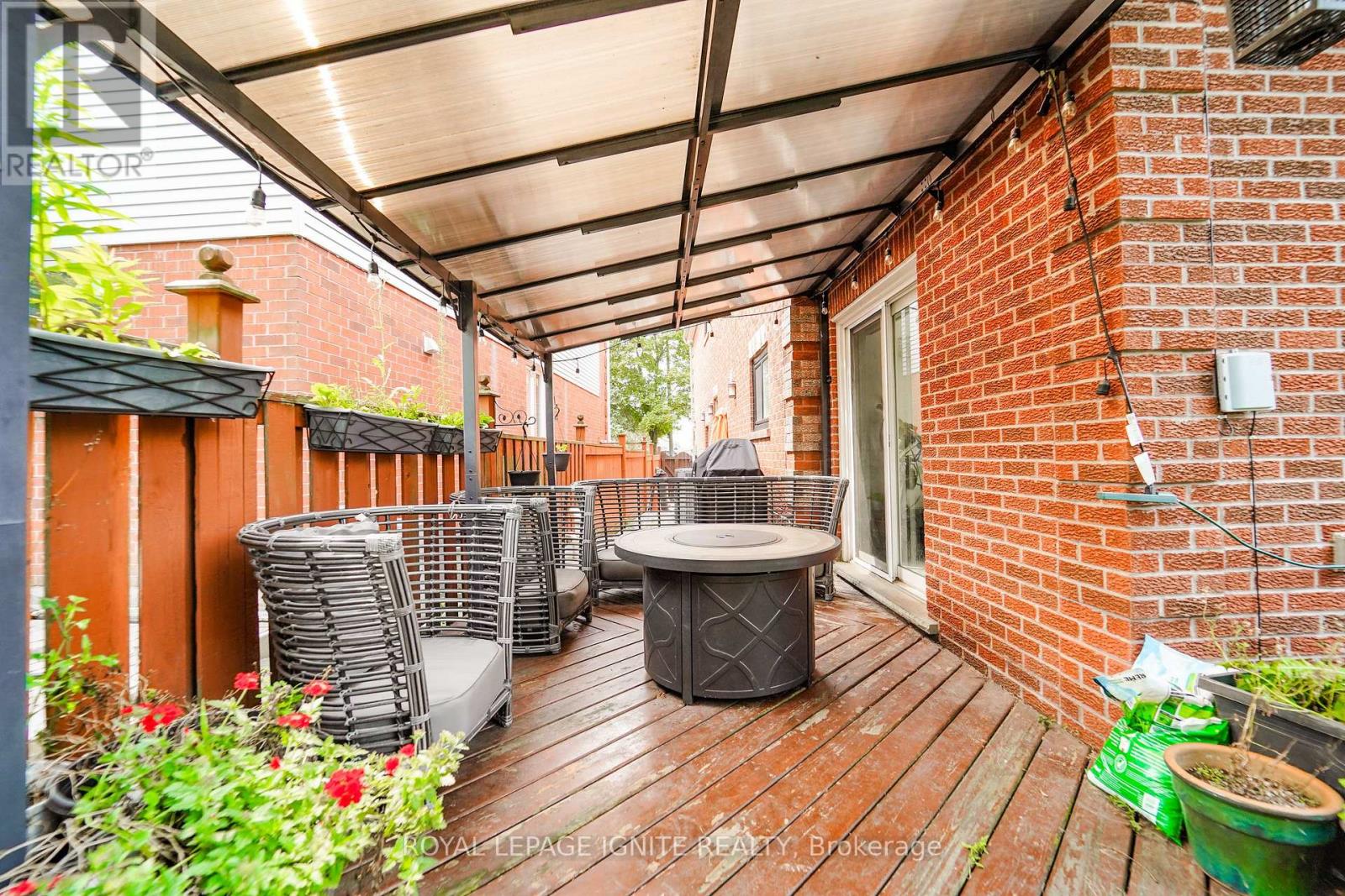 1592 Harrowsmith Court N, Pickering, Ontario  L1X 2L9 - Photo 16 - E13697088