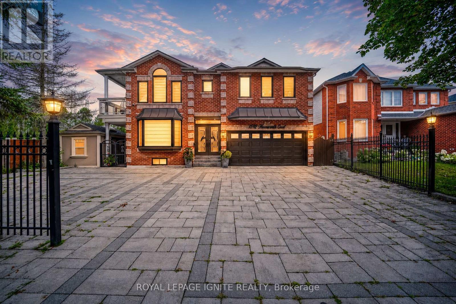 1592 Harrowsmith Court N, Pickering, Ontario  L1X 2L9 - Photo 3 - E13697088