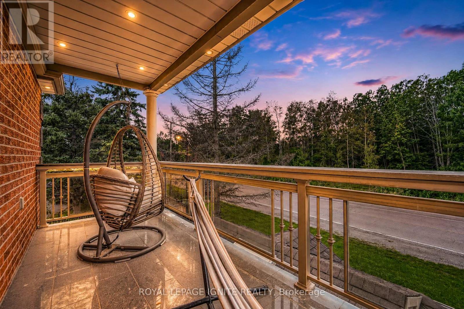 1592 Harrowsmith Court N, Pickering, Ontario  L1X 2L9 - Photo 5 - E13697088