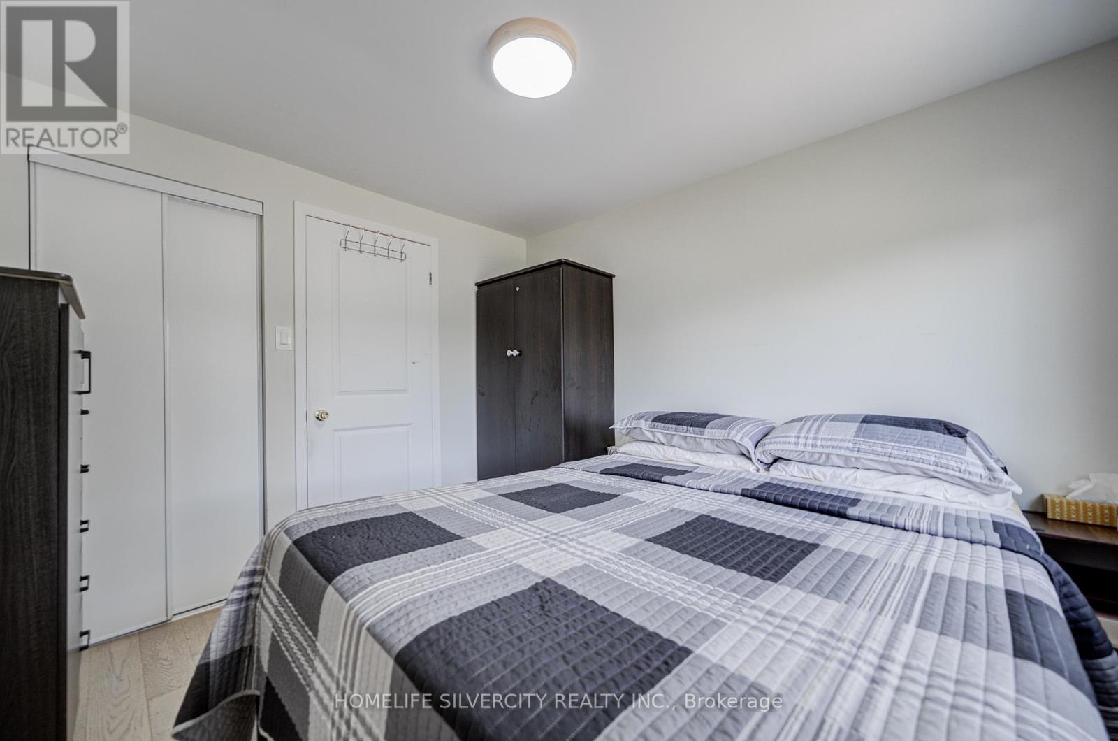 160 Purvis Crescent, Toronto, Ontario  M1B 1H9 - Photo 10 - E13697134