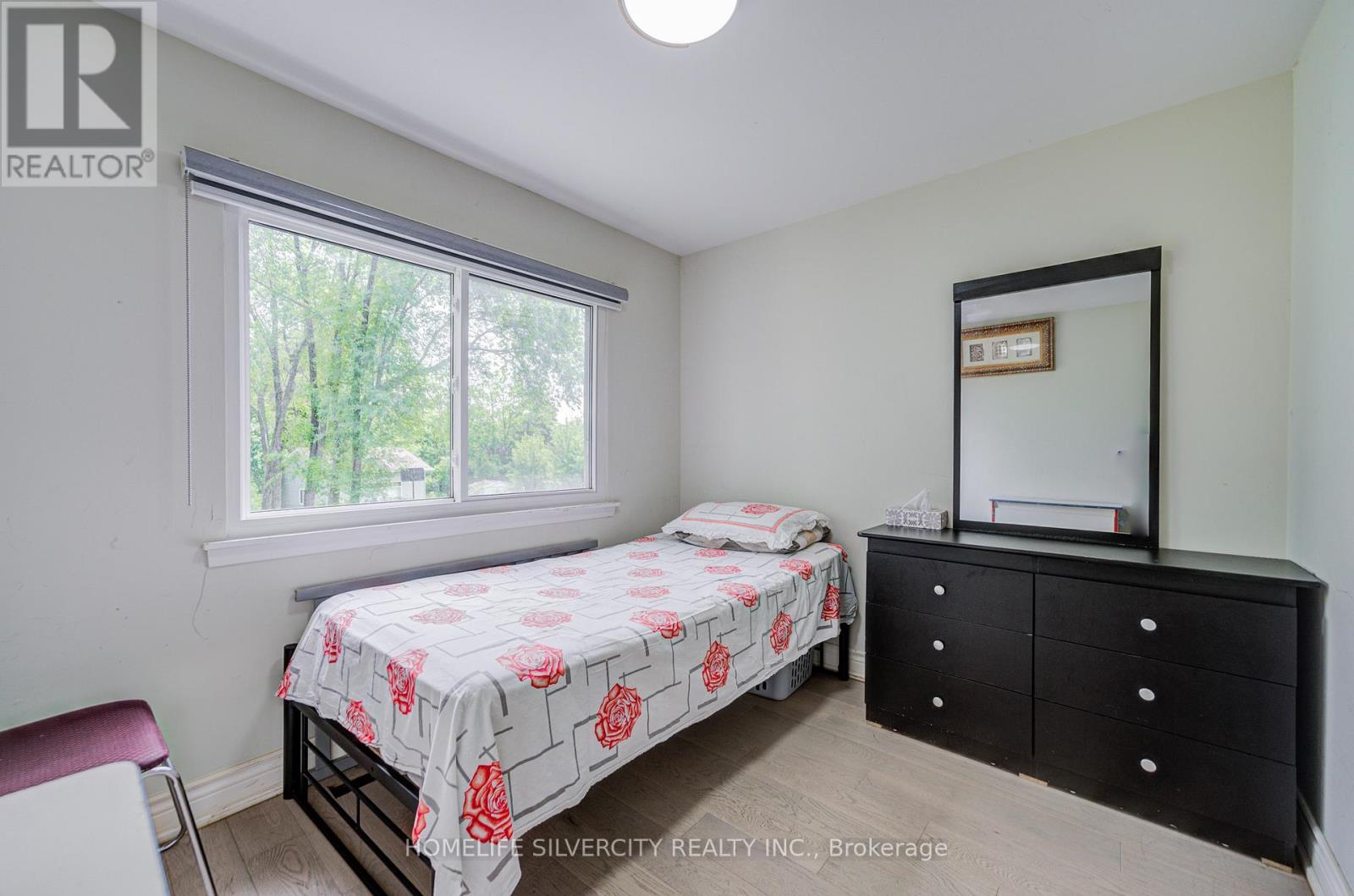 160 Purvis Crescent, Toronto, Ontario  M1B 1H9 - Photo 13 - E13697134