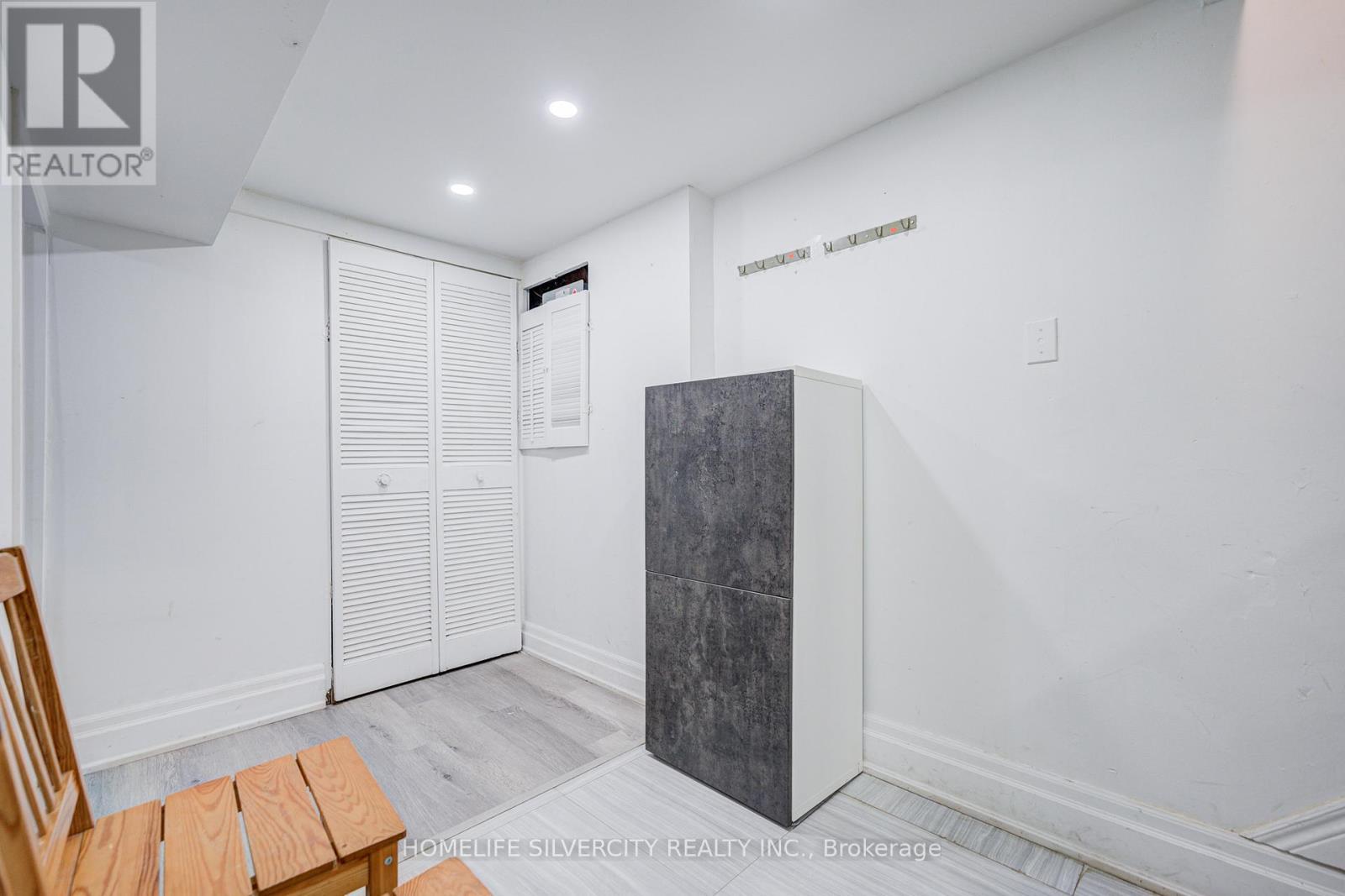 160 Purvis Crescent, Toronto, Ontario  M1B 1H9 - Photo 18 - E13697134