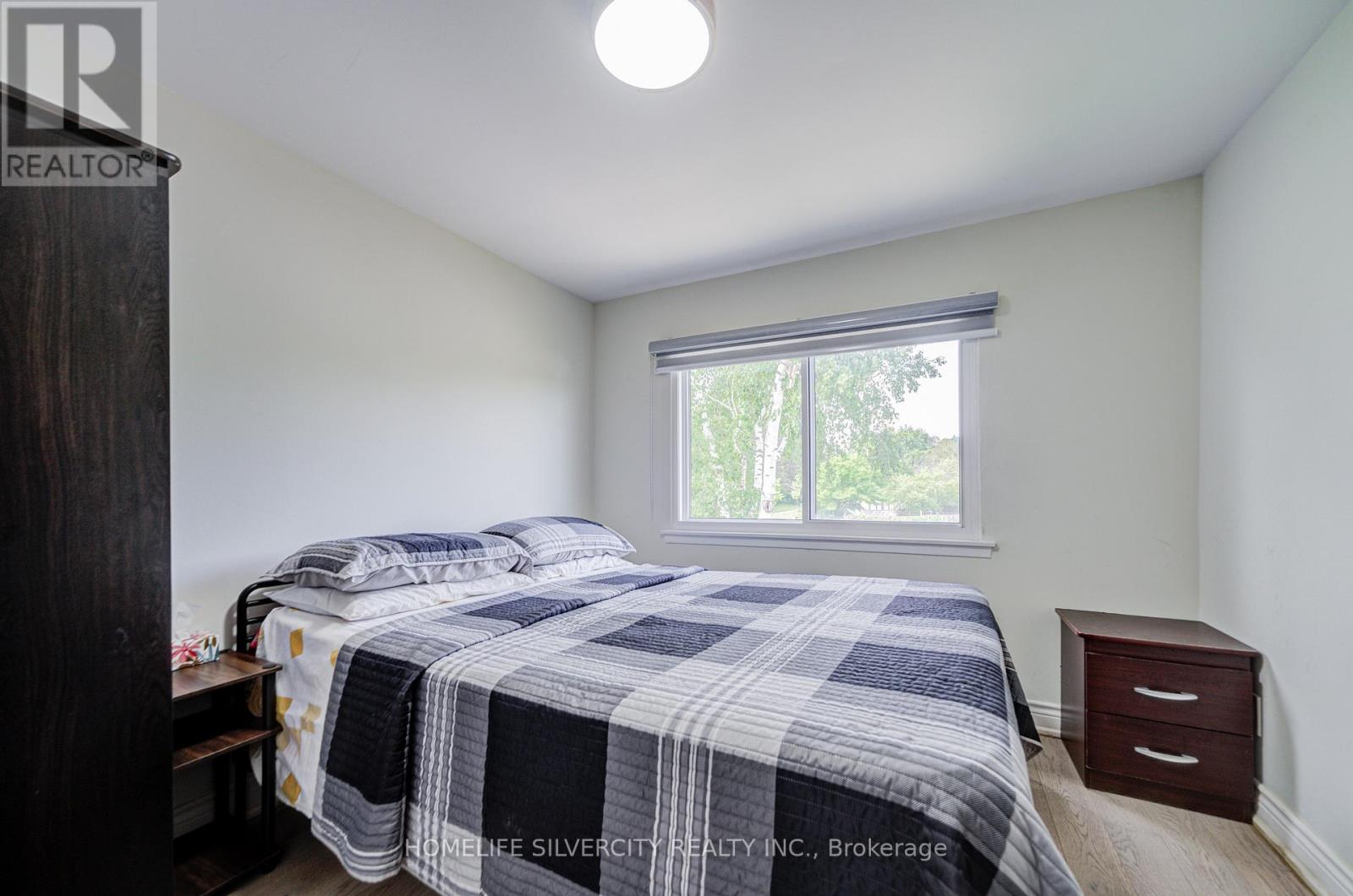 160 Purvis Crescent, Toronto, Ontario  M1B 1H9 - Photo 9 - E13697134
