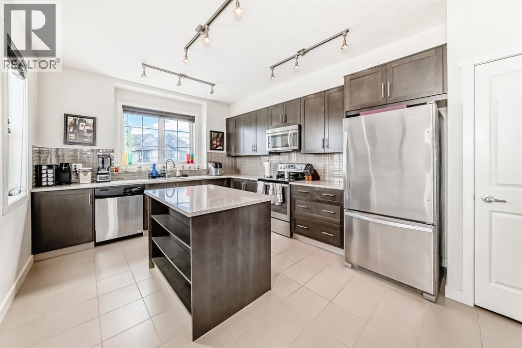 6 Nolan Hill Gate NW, Calgary, Alberta  T3R 0T9 - Photo 4 - A2320228