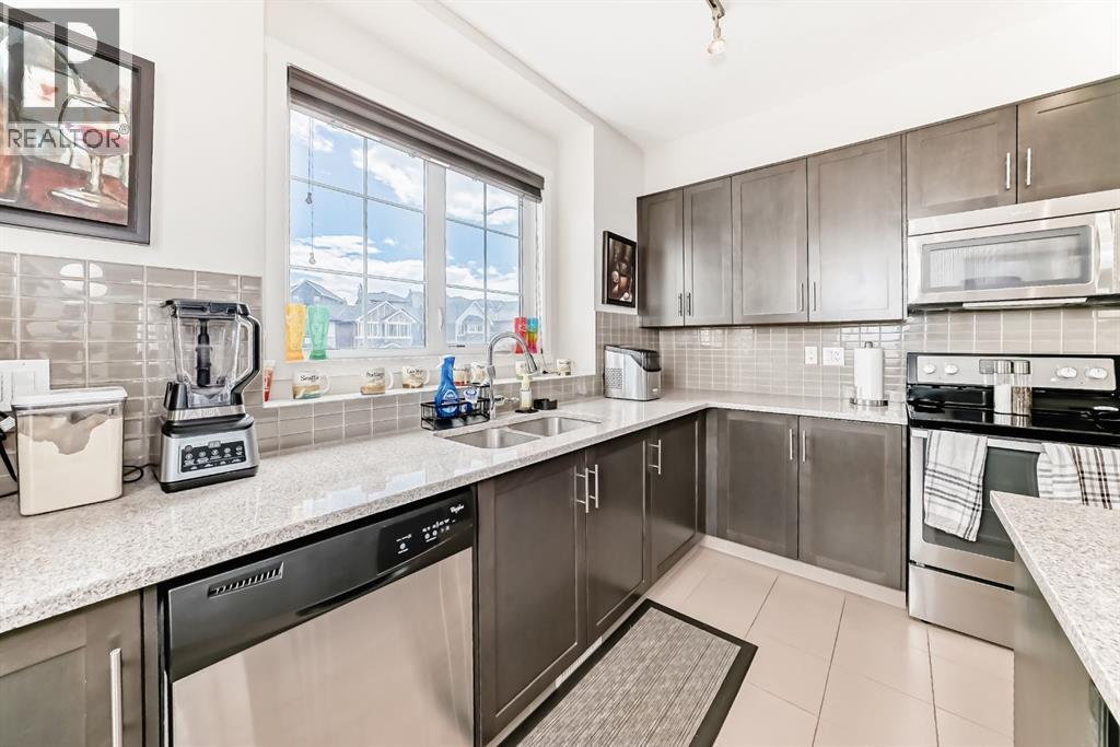 6 Nolan Hill Gate NW, Calgary, Alberta  T3R 0T9 - Photo 5 - A2320228