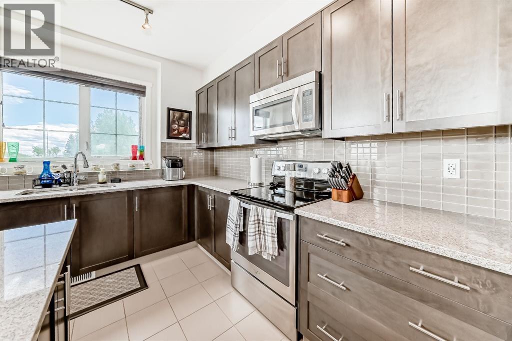 6 Nolan Hill Gate NW, Calgary, Alberta  T3R 0T9 - Photo 9 - A2320228