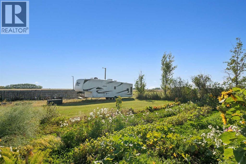 272187 Township Road 240, Rural Rocky View County, Alberta  T2P 2G7 - Photo 11 - A2326032