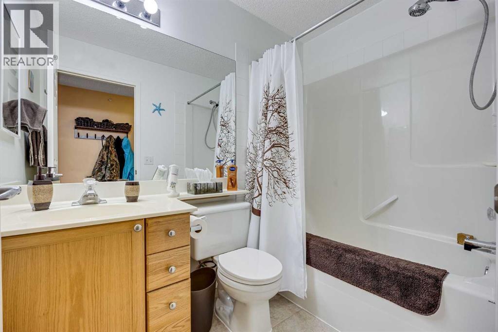 1314, 950 Arbour Lake Road Nw, Calgary, Alberta  T2G 5B3 - Photo 4 - A2326492