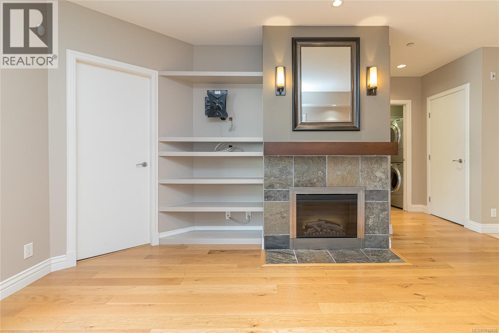 215 1325 Bear Mountain Pkwy, Langford, British Columbia  V9B 6T8 - Photo 31 - 1039036