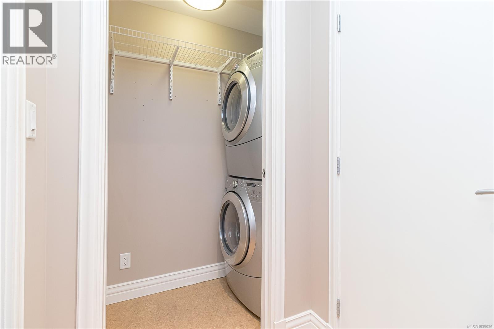 215 1325 Bear Mountain Pkwy, Langford, British Columbia  V9B 6T8 - Photo 41 - 1039036