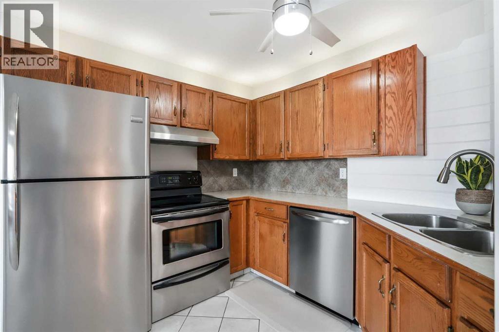 19 Millcrest Way Sw, Calgary, Alberta  T2Y 2M4 - Photo 9 - A2328520