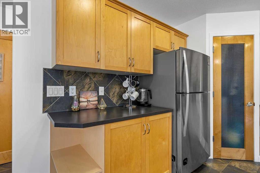 57 Everwillow Boulevard SW, Calgary, Alberta  T2Y 4G4 - Photo 9 - A2332921