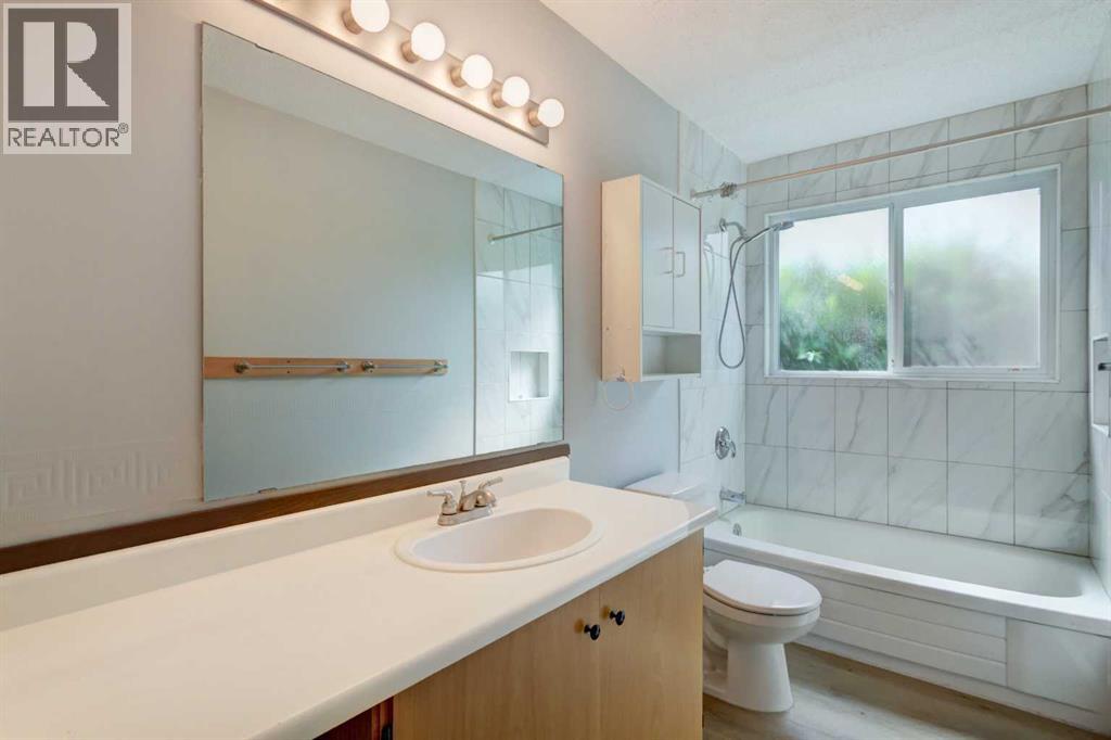 37, 3015 51 Street SW, Calgary, Alberta  T3E 6N5 - Photo 19 - A2334008
