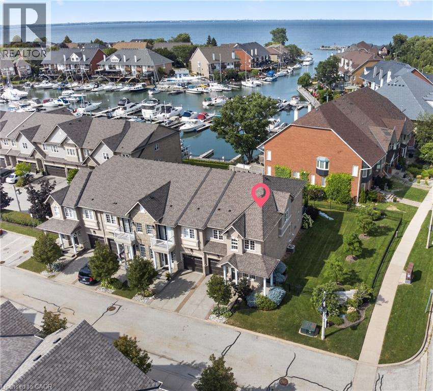 31 SUNVALE Place Unit# 8, Stoney Creek, Ontario