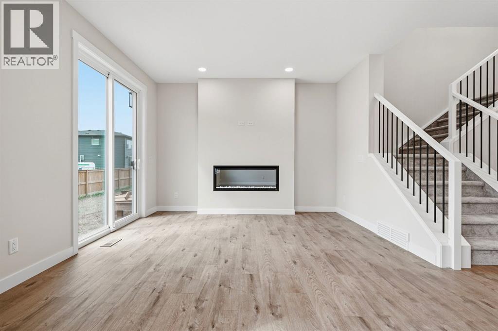 435 Kinniburgh Loop, Chestermere, Alberta  T1X 3C4 - Photo 4 - A2336905
