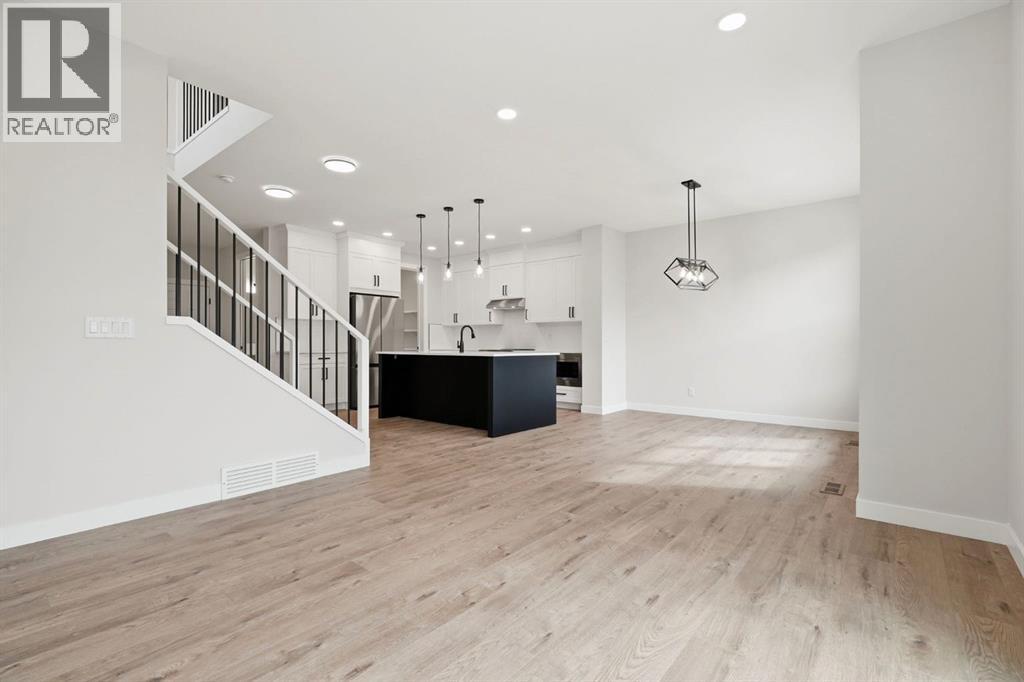 435 Kinniburgh Loop, Chestermere, Alberta  T1X 3C4 - Photo 6 - A2336905