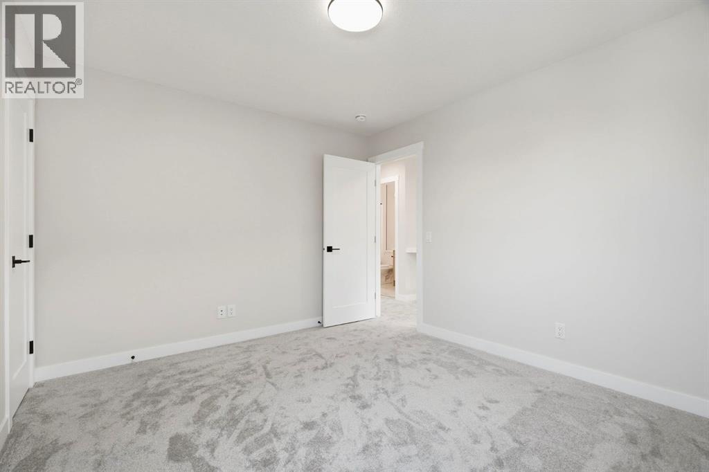 435 Kinniburgh Loop, Chestermere, Alberta  T1X 3C4 - Photo 38 - A2336905