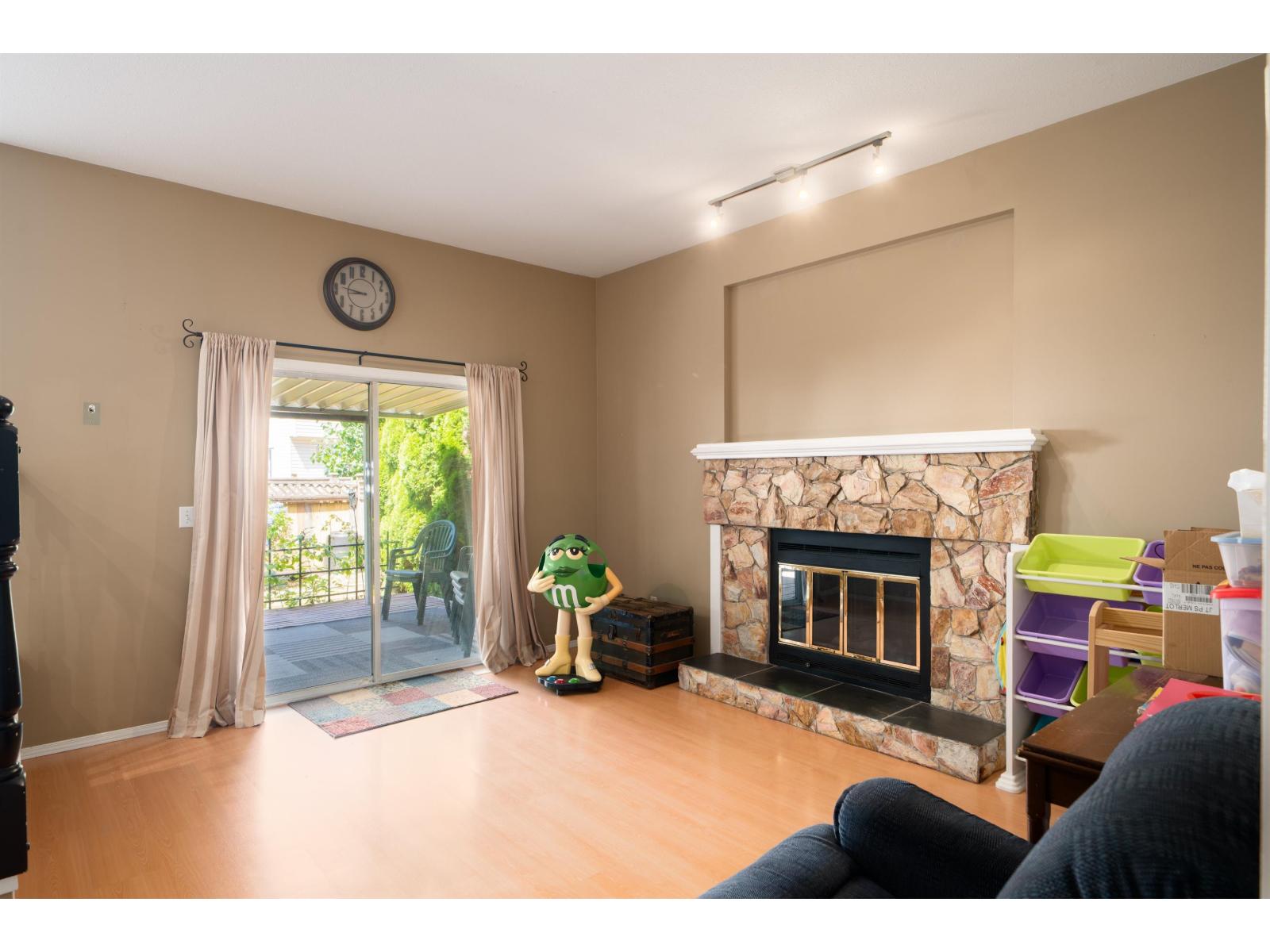 9477 209 Street, Langley, British Columbia  V1M 2H1 - Photo 12 - R3157611