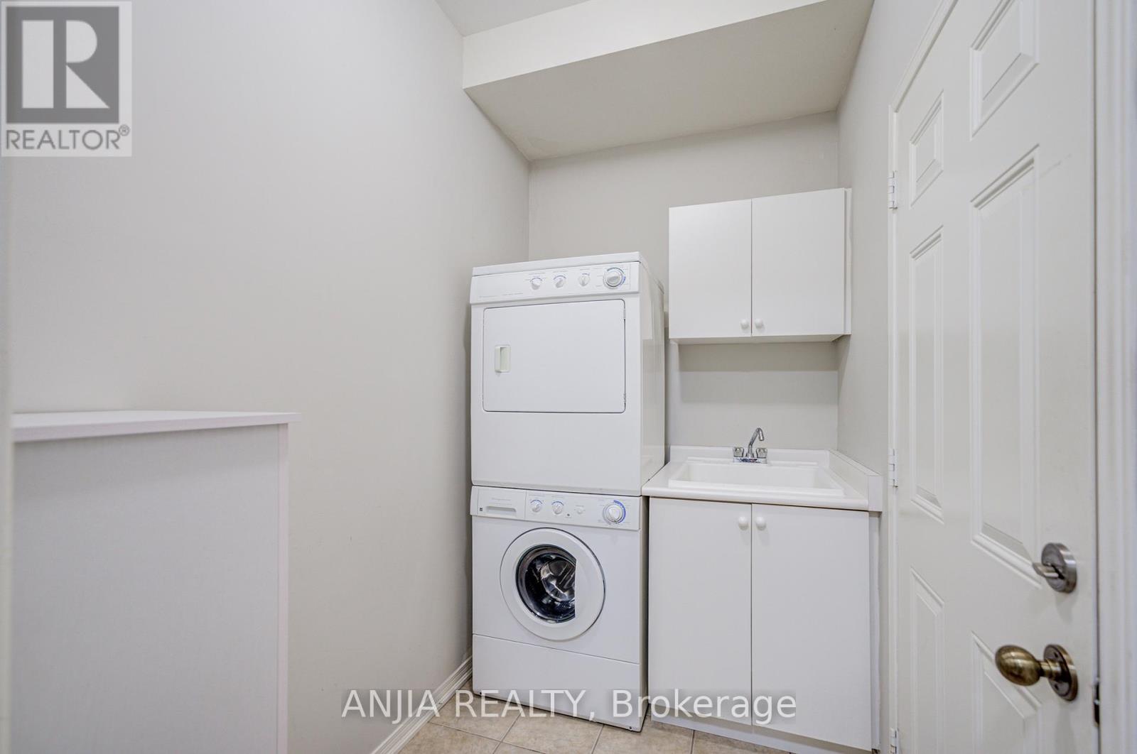 29 Butterwood Lane, Whitchurch-Stouffville, Ontario  L4A 0M7 - Photo 12 - N13697054