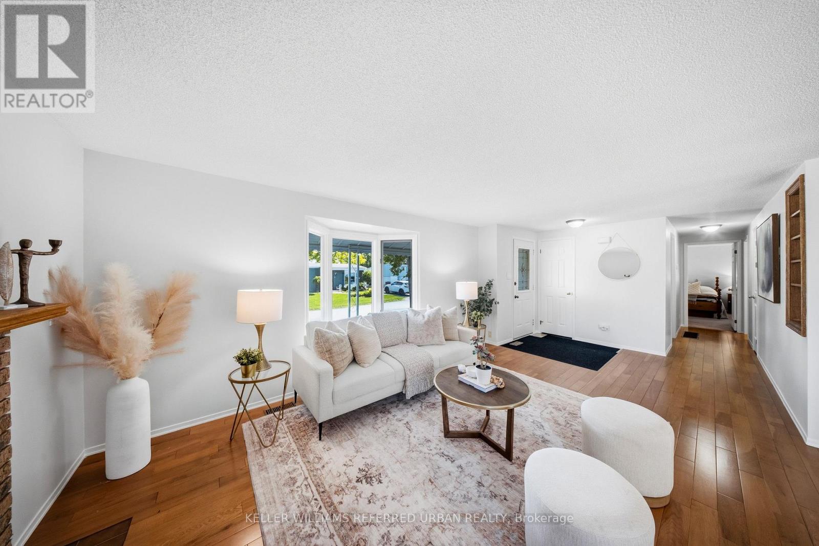 6 Gander Cove, Innisfil, Ontario  L9S 1R9 - Photo 7 - N13697060
