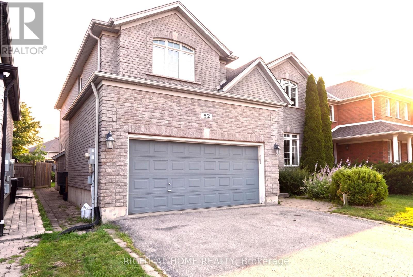 52 Prince William Way, Barrie, Ontario L4N 0Y9 - Photo 2 - S13696950