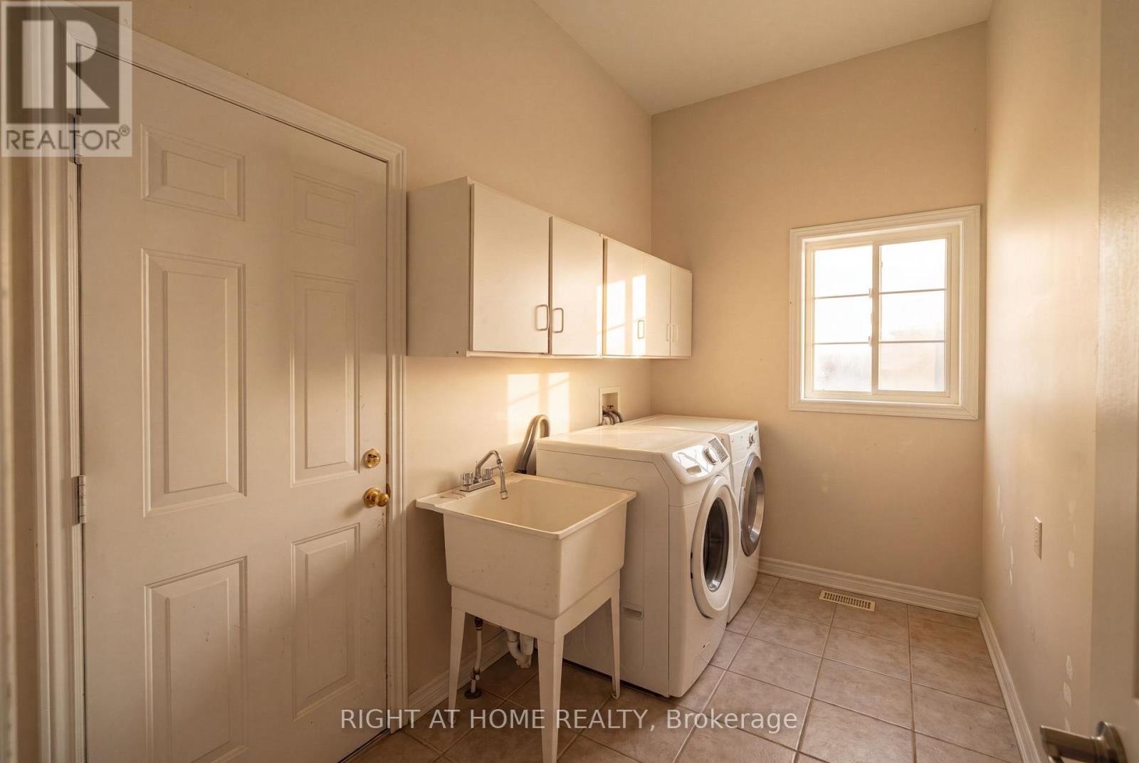 52 Prince William Way, Barrie, Ontario L4N 0Y9 - Photo 22 - S13696950