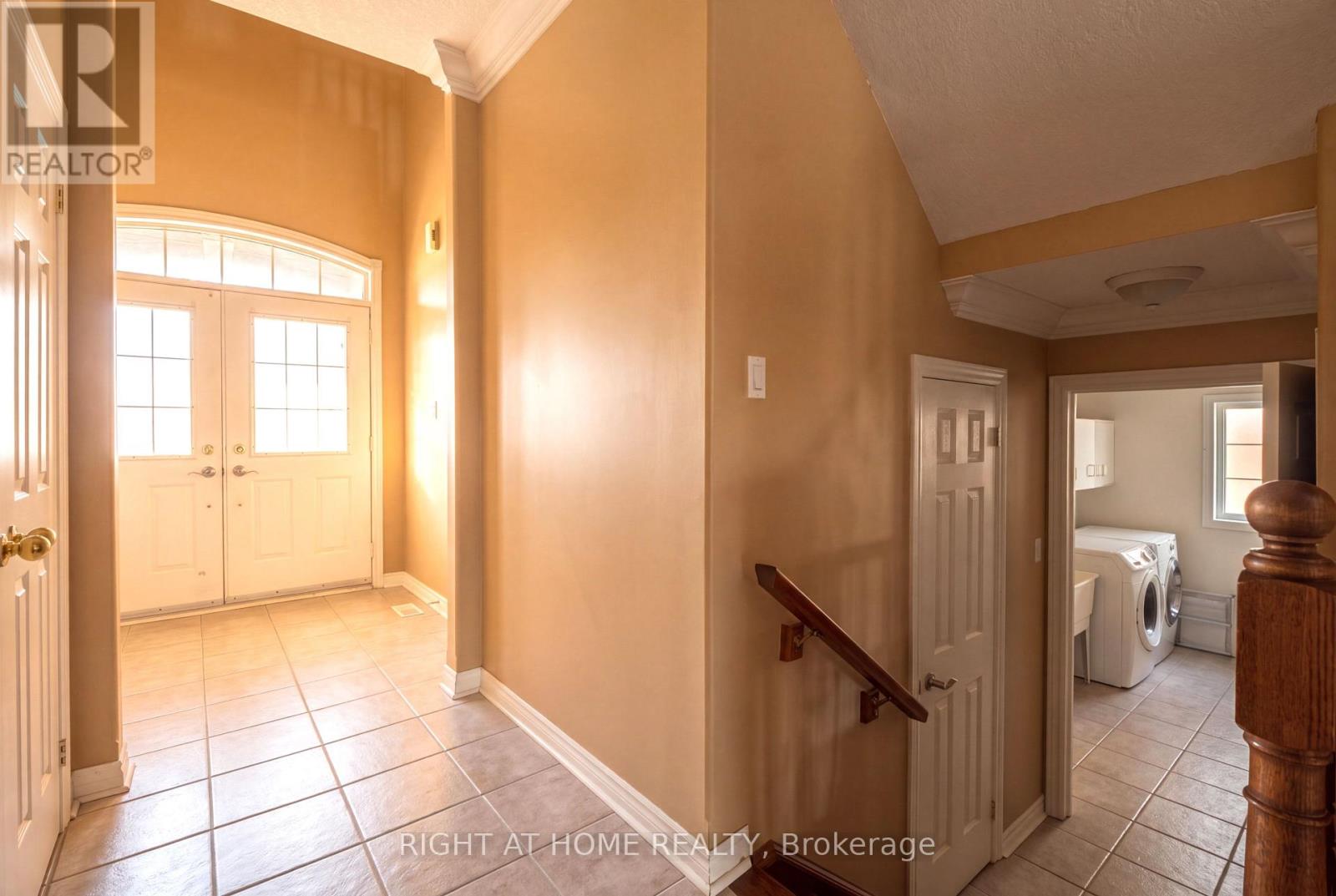 52 Prince William Way, Barrie, Ontario L4N 0Y9 - Photo 5 - S13696950