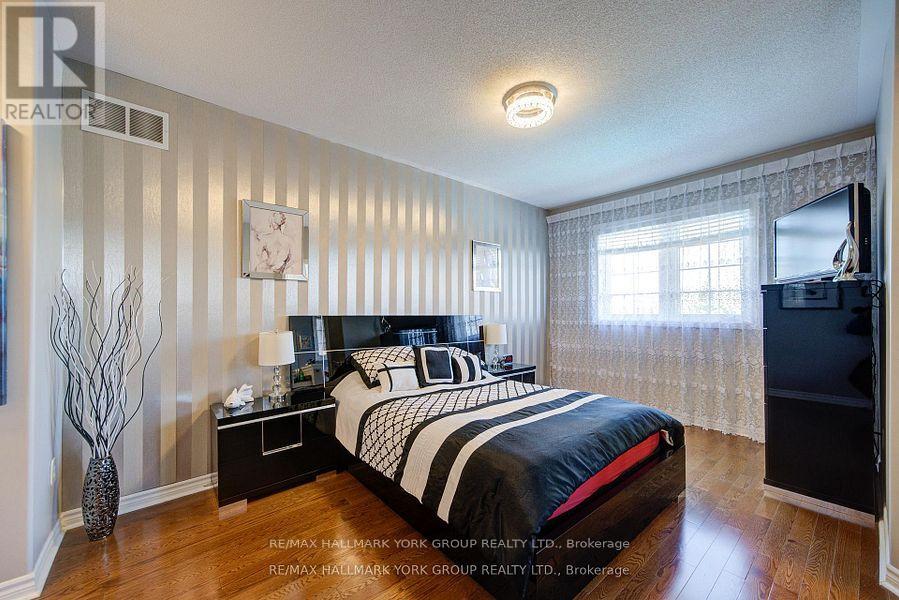 26 Regalia Way, Barrie, Ontario  L4M 7H7 - Photo 22 - S13697014