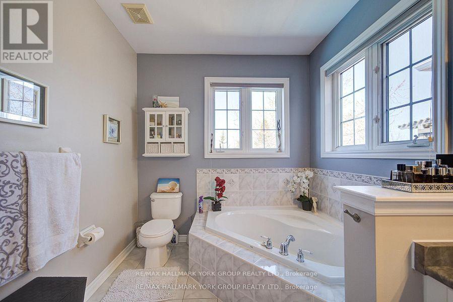 26 Regalia Way, Barrie, Ontario  L4M 7H7 - Photo 24 - S13697014