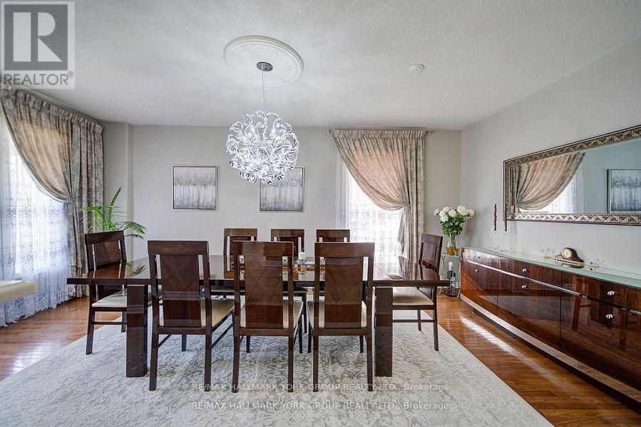 26 Regalia Way, Barrie, Ontario  L4M 7H7 - Photo 6 - S13697014