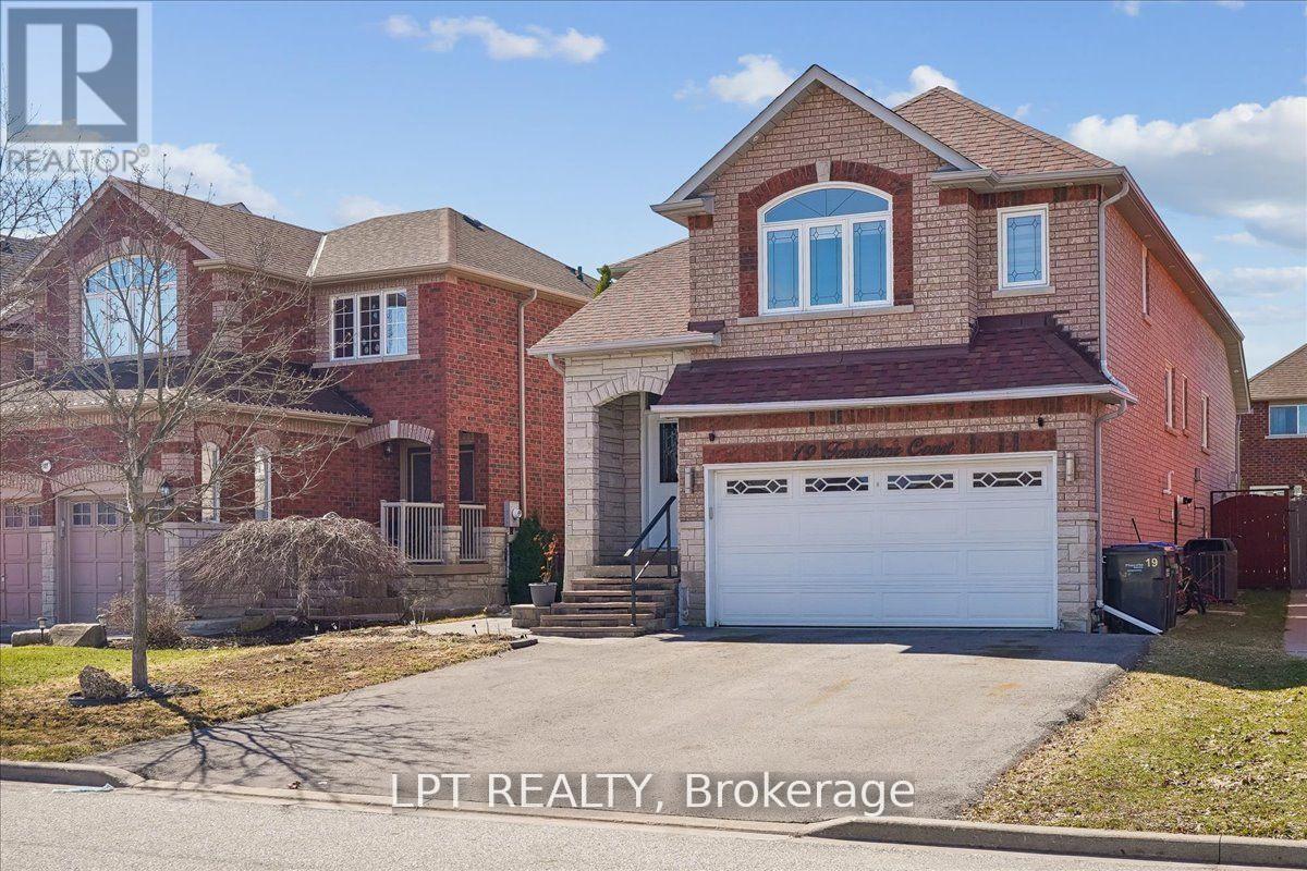 19 Terrastone Court, Caledon, Ontario  L7E 2H1 - Photo 2 - W13696976