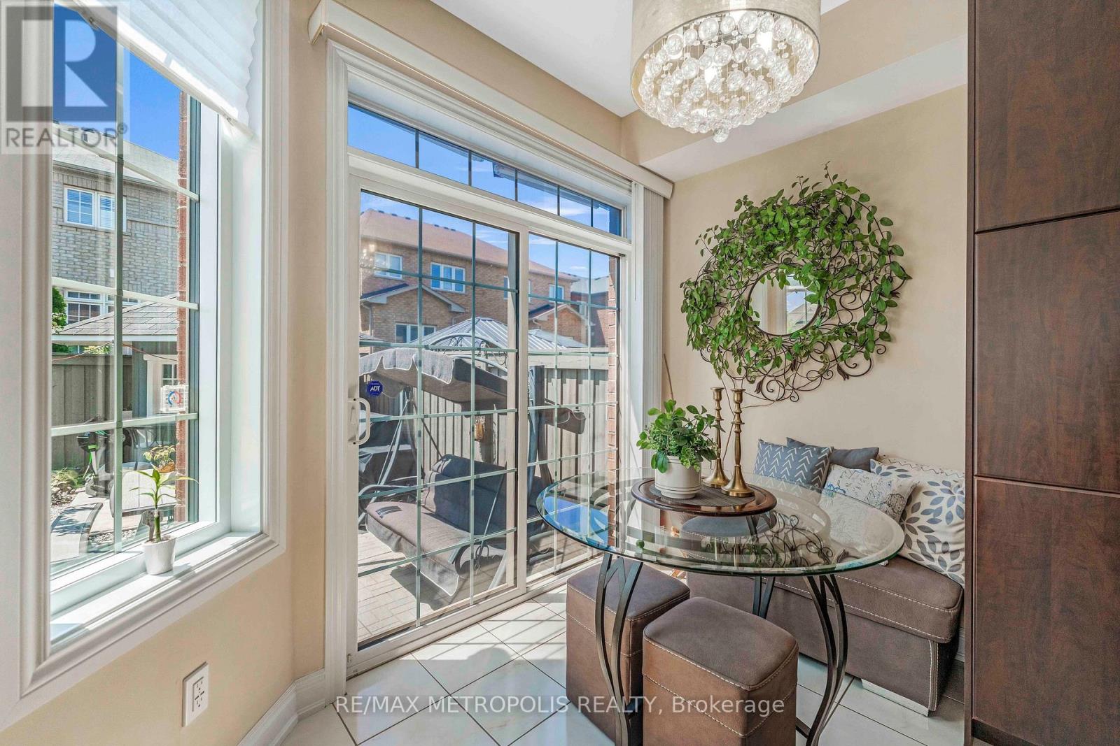 2 Brentwick Drive, Brampton, Ontario  L6X 3B3 - Photo 22 - W13696978