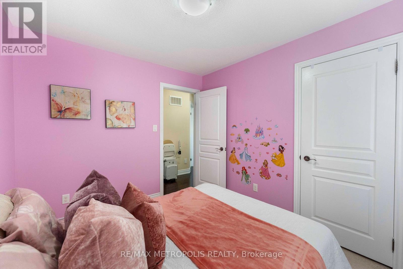 2 Brentwick Drive, Brampton, Ontario  L6X 3B3 - Photo 32 - W13696978