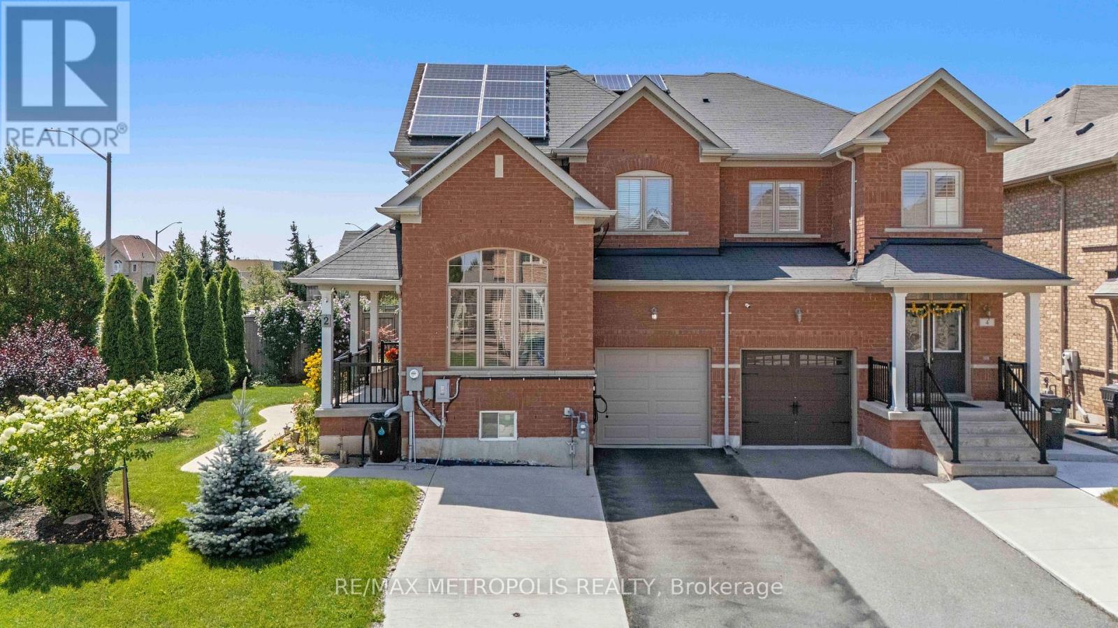 2 Brentwick Drive, Brampton, Ontario  L6X 3B3 - Photo 4 - W13696978