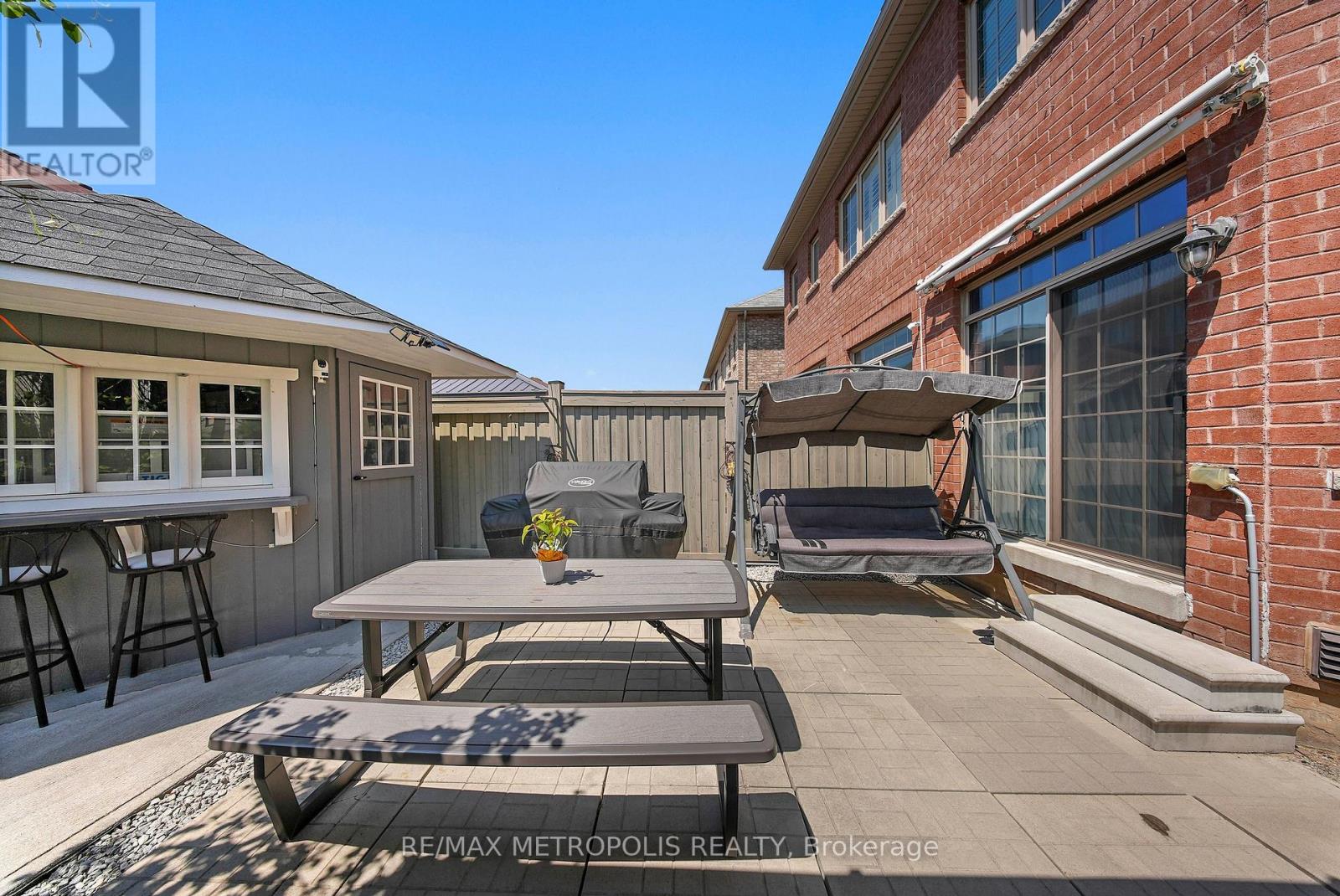 2 Brentwick Drive, Brampton, Ontario  L6X 3B3 - Photo 44 - W13696978