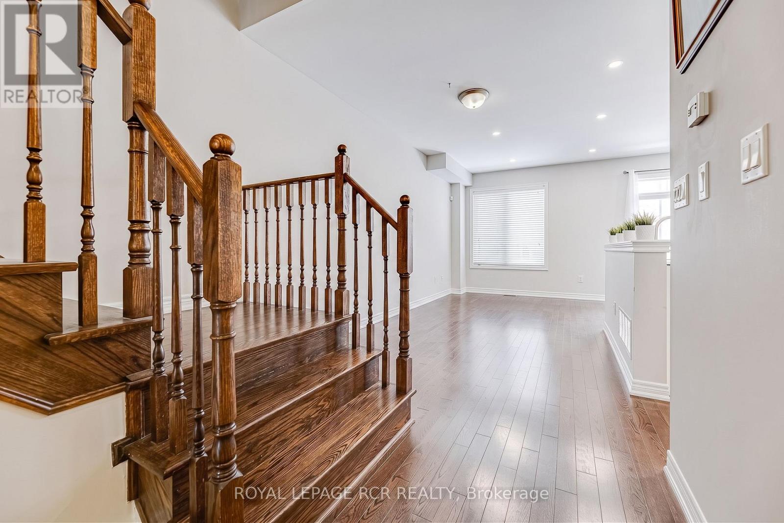 4 Tormore Road, Caledon, Ontario  L7E 4K7 - Photo 3 - W13697004