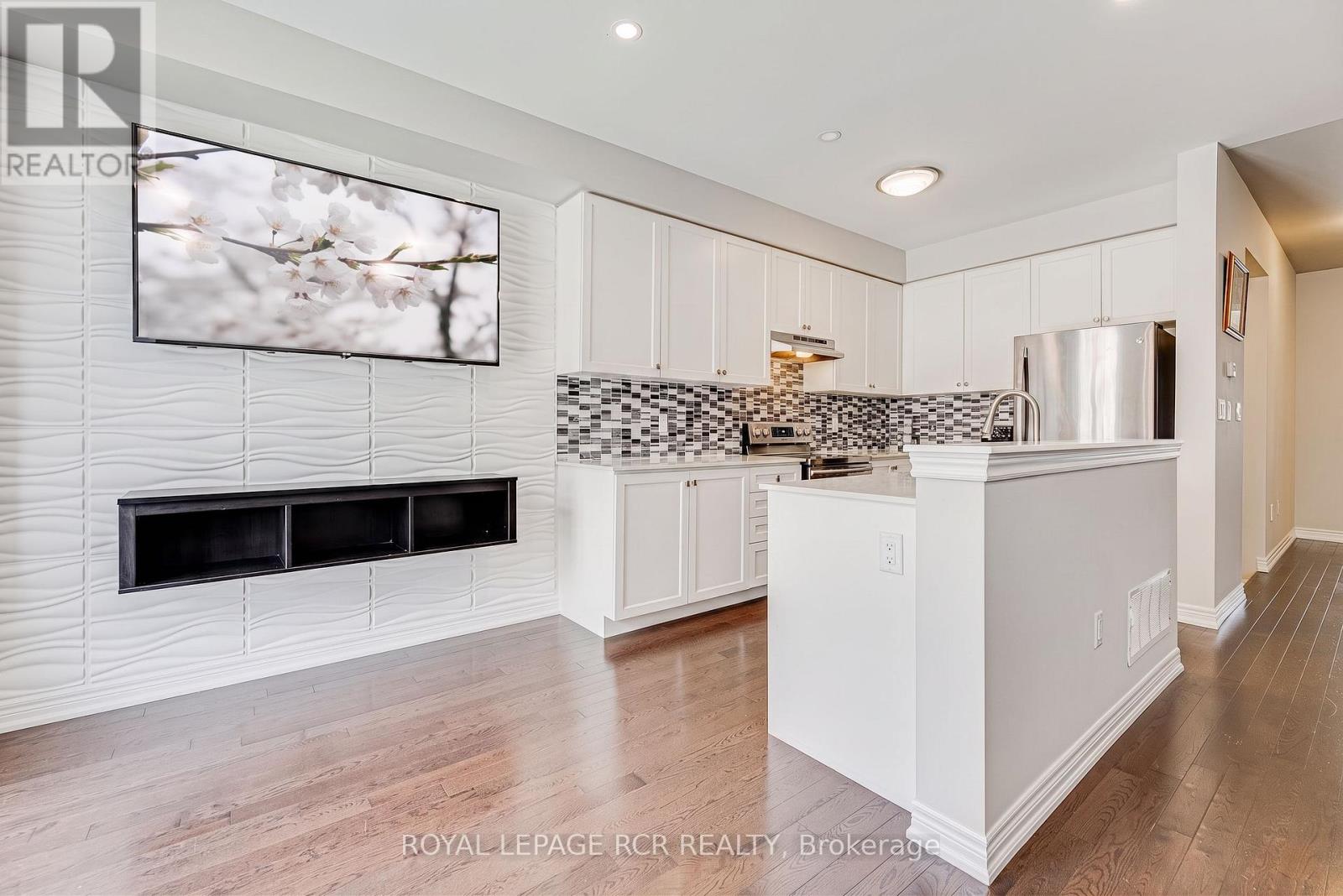 4 Tormore Road, Caledon, Ontario  L7E 4K7 - Photo 6 - W13697004