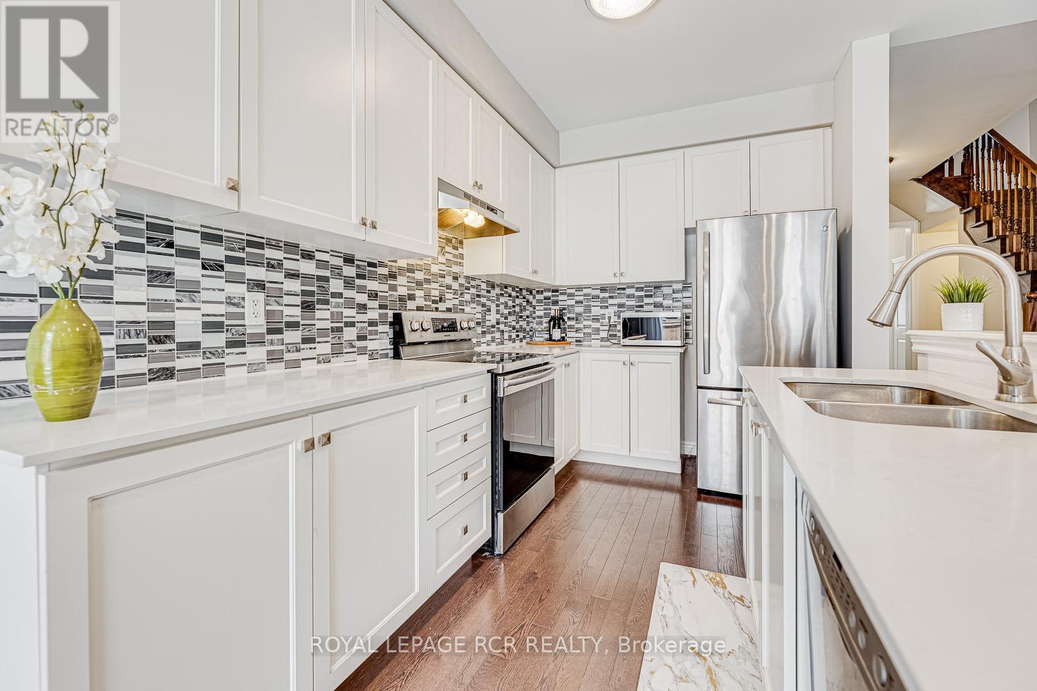 4 Tormore Road, Caledon, Ontario  L7E 4K7 - Photo 8 - W13697004