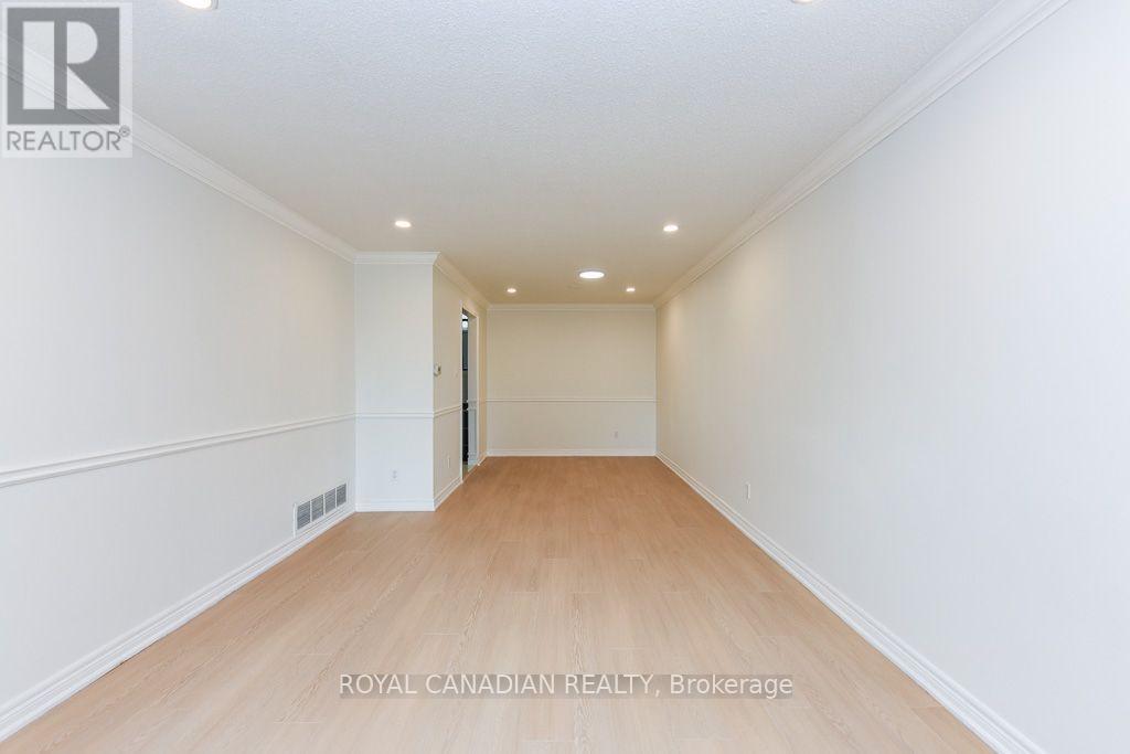 7700 Kittridge Drive, Mississauga, Ontario  L4T 3J6 - Photo 17 - W13697062