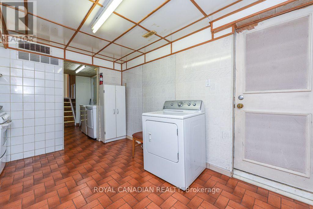 7700 Kittridge Drive, Mississauga, Ontario  L4T 3J6 - Photo 31 - W13697062