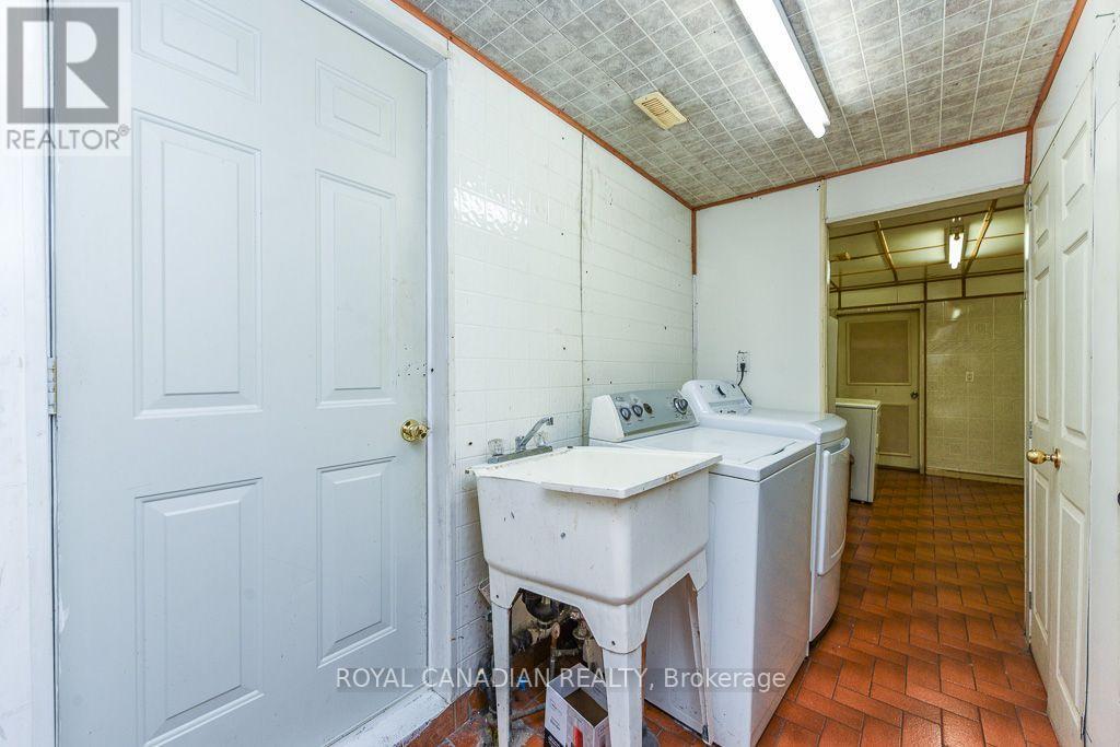 7700 Kittridge Drive, Mississauga, Ontario  L4T 3J6 - Photo 34 - W13697062