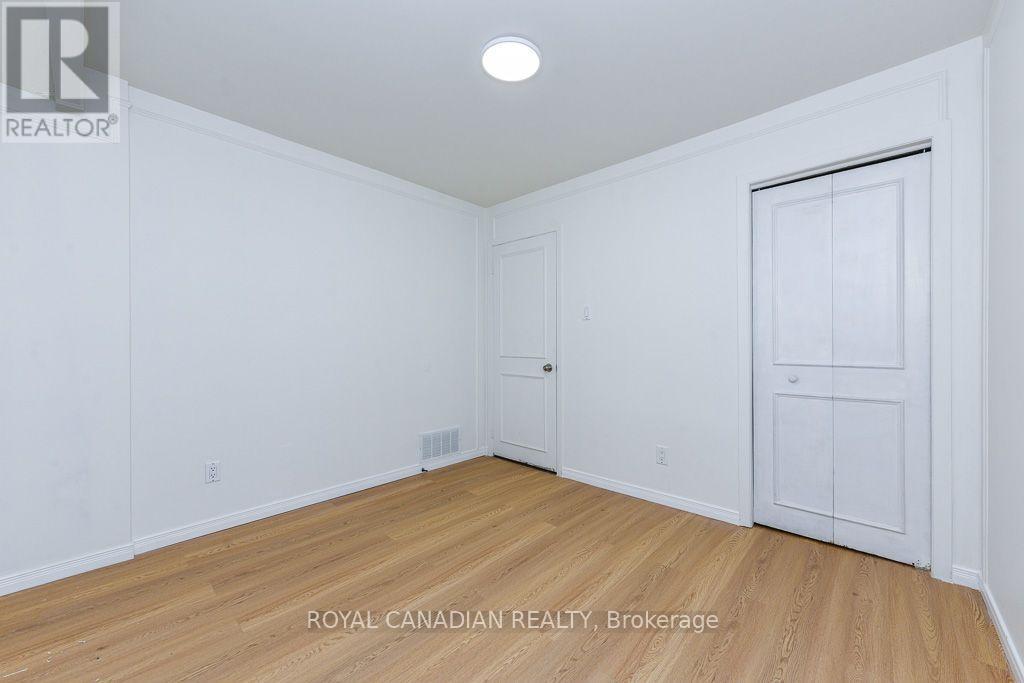 7700 Kittridge Drive, Mississauga, Ontario  L4T 3J6 - Photo 38 - W13697062
