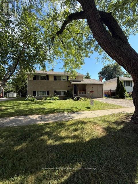 283 Kenwood Avenue, Burlington, Ontario  L7L 4L9 - Photo 2 - W13697084